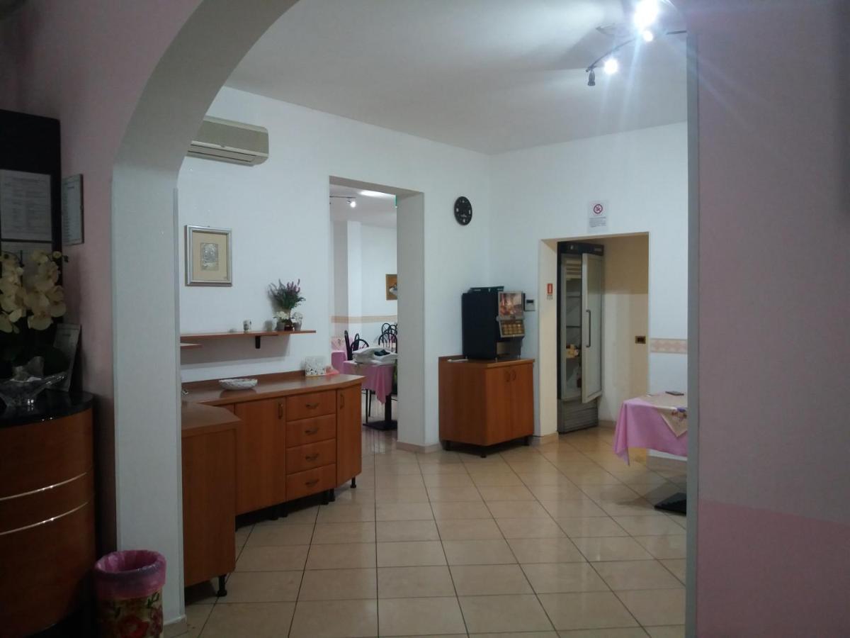 Hotel Fatima Ρίμινι Εξωτερικό φωτογραφία